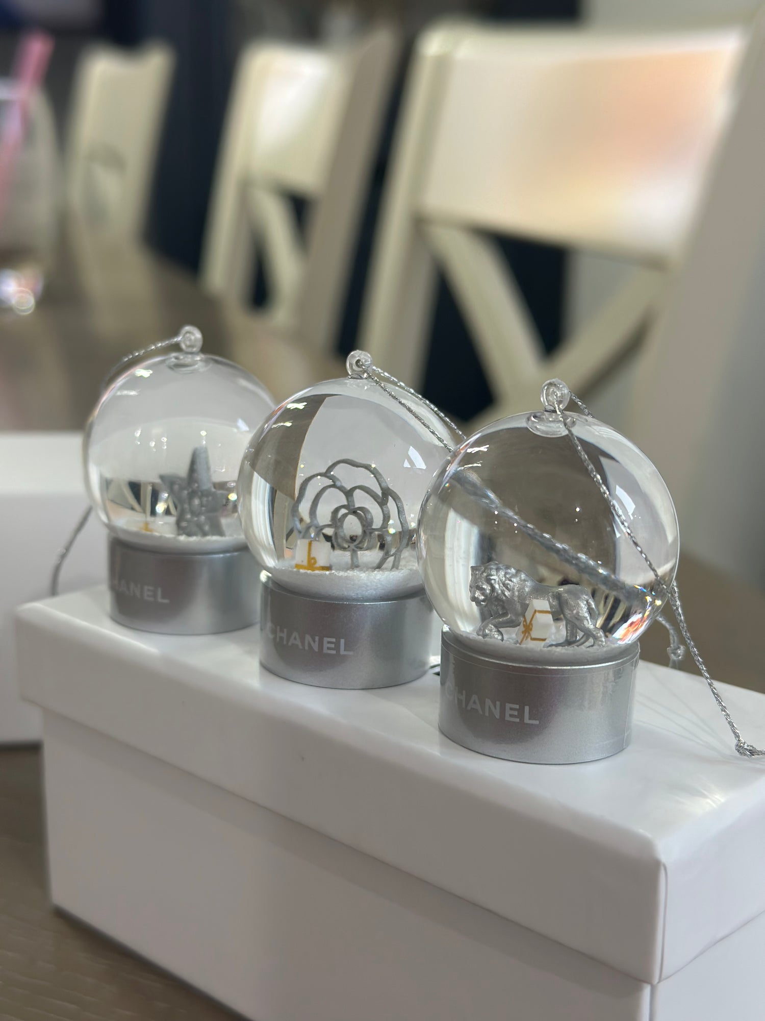 CHANEL 2024 Snow Globe Mini Set Novelty Silver Ornament Limited Edition Rare