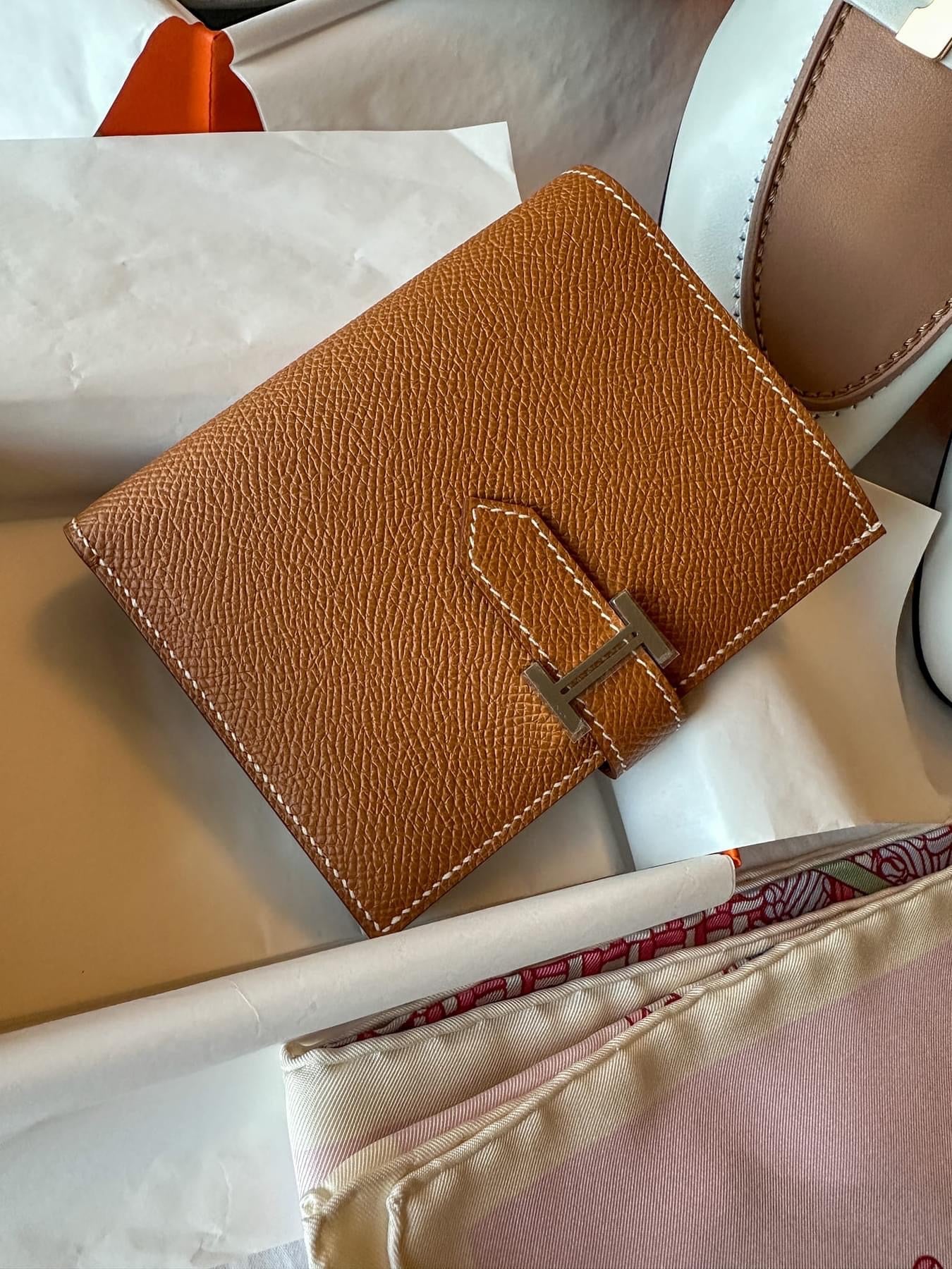 Brand New Hermes Bearn Compact Wallet Gold Platinum Hardware