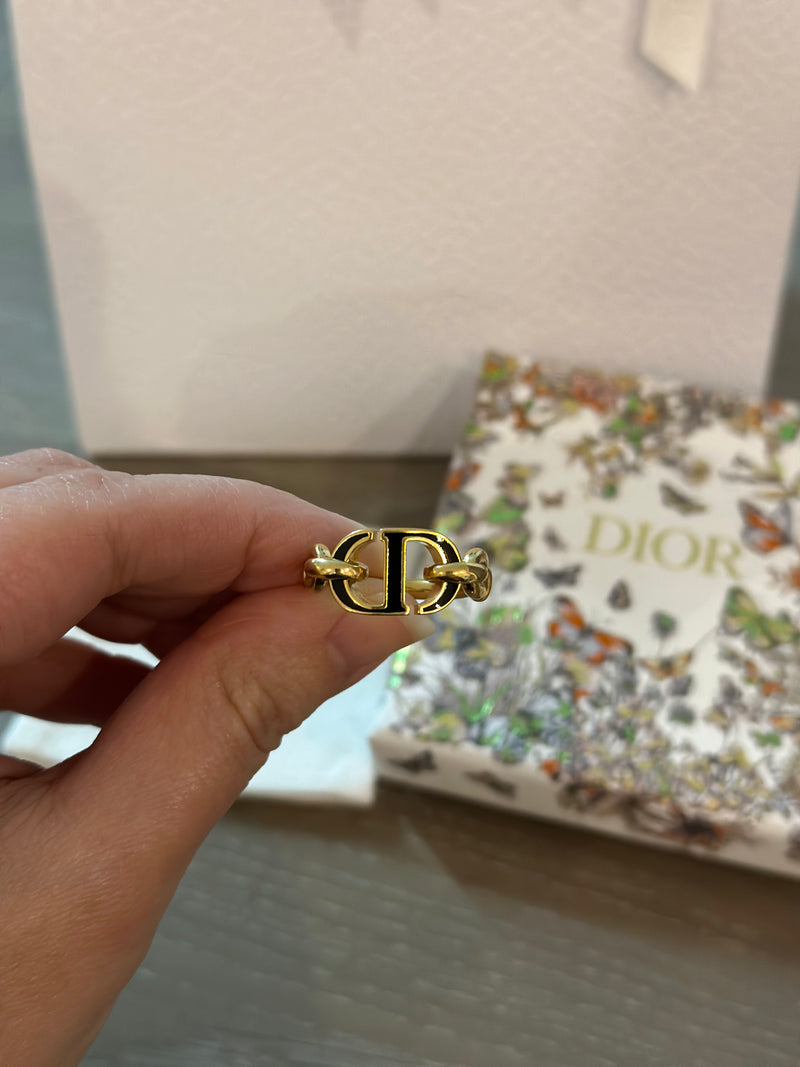 Dior Jewellery 30 MONTAIGNE Ring Medium Size