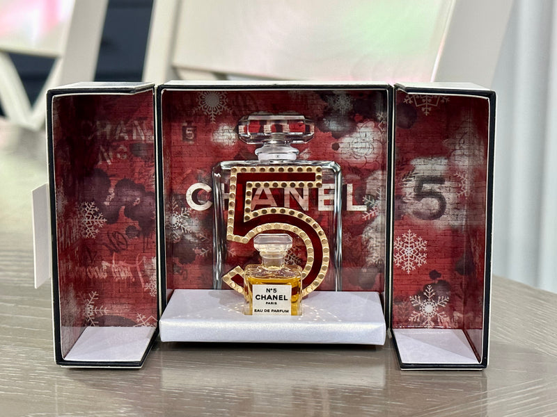 Chanel No 5 Miniature Perfume Exclusive giftbox + 1 More No5 1.5ml