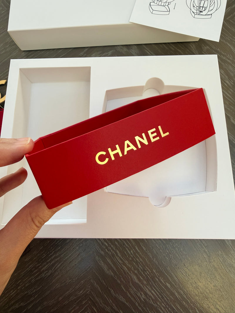 CHANEL BEAUTÉ Lunar New Year Decorative Ornament