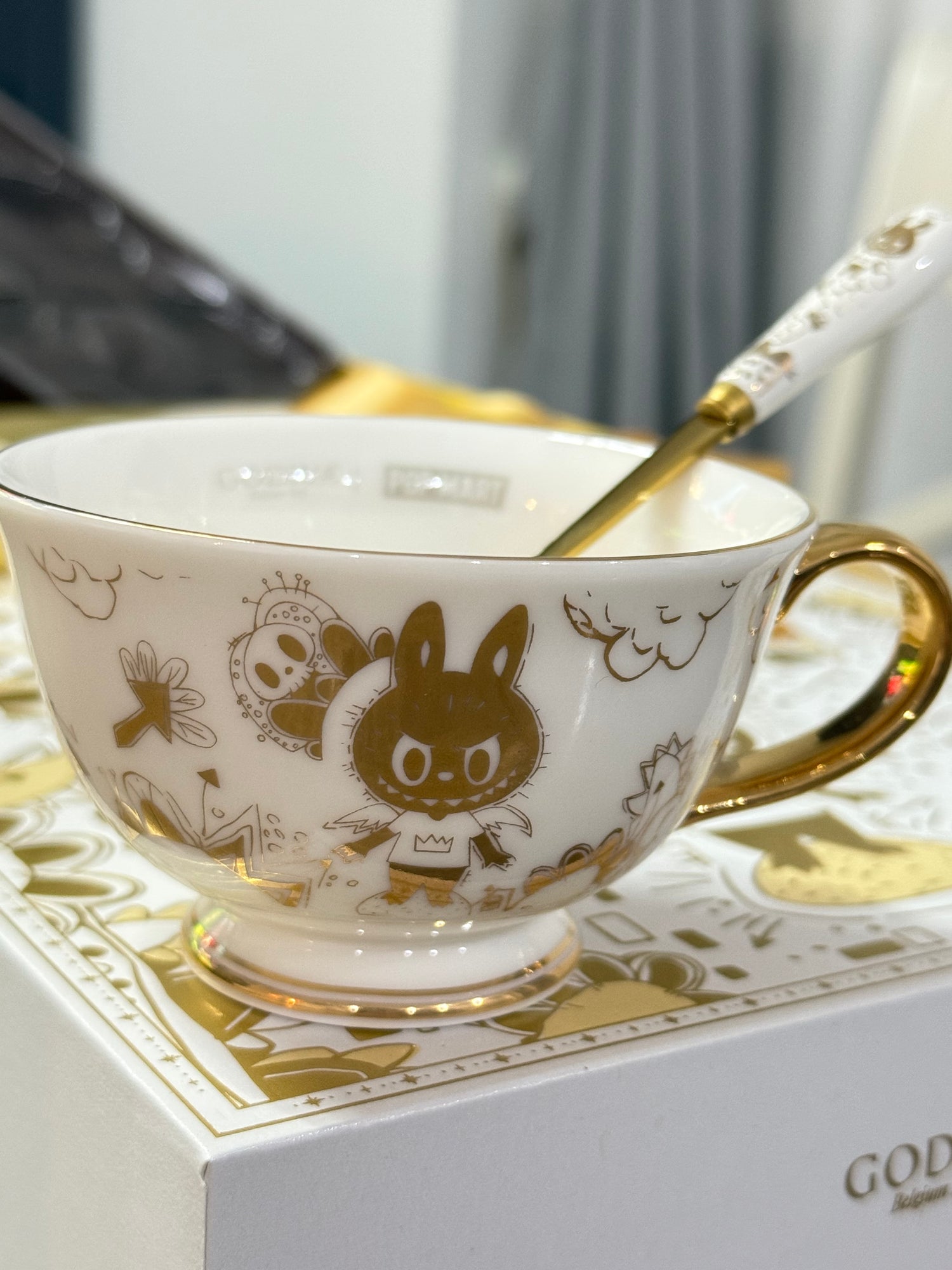 Labubu x Godiva Chocolate Tablet Gift Set with Ceramic Cup & Spoon Brand New