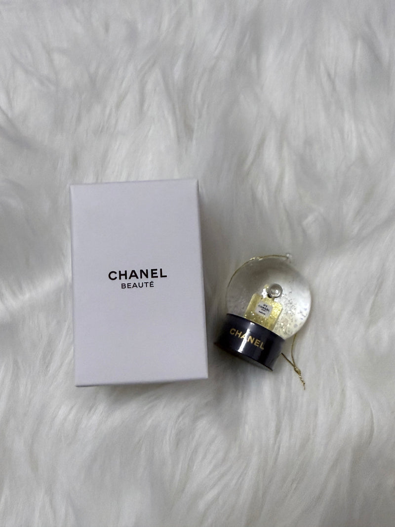 Chanel Beauty 2025 Christmas Mini Snow Globe