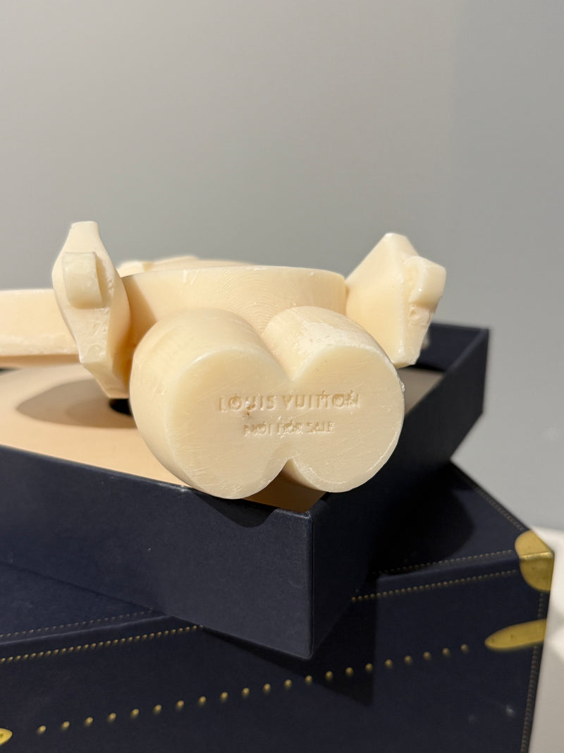 Louis Vuitton VIP Holiday Gift Vivienne Candle
