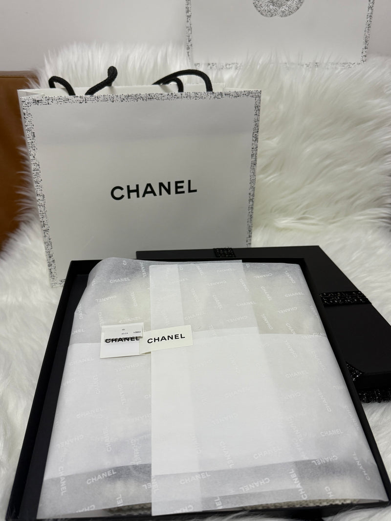 Chanel White Cashmere Gloves with Chanel Logo Brand New In Box