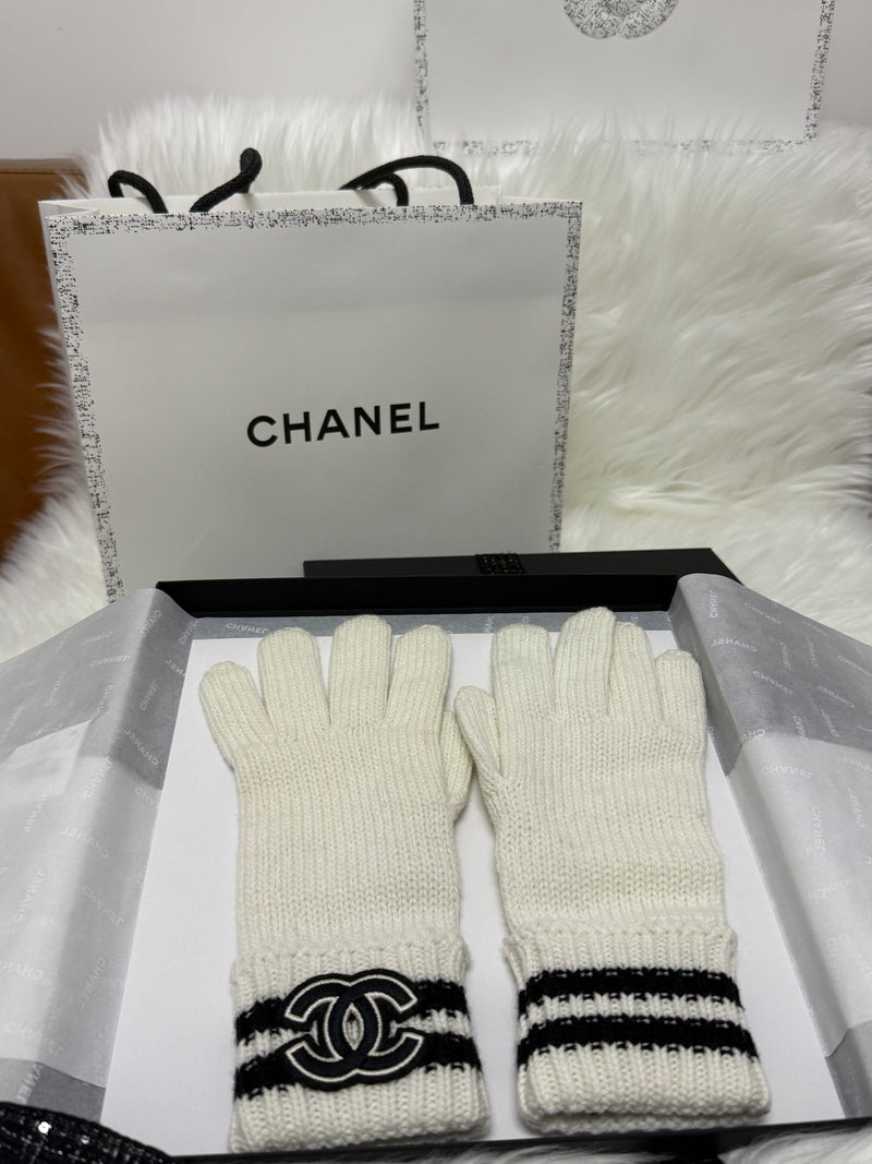 Chanel White Cashmere Gloves with Chanel Logo Brand New In Box