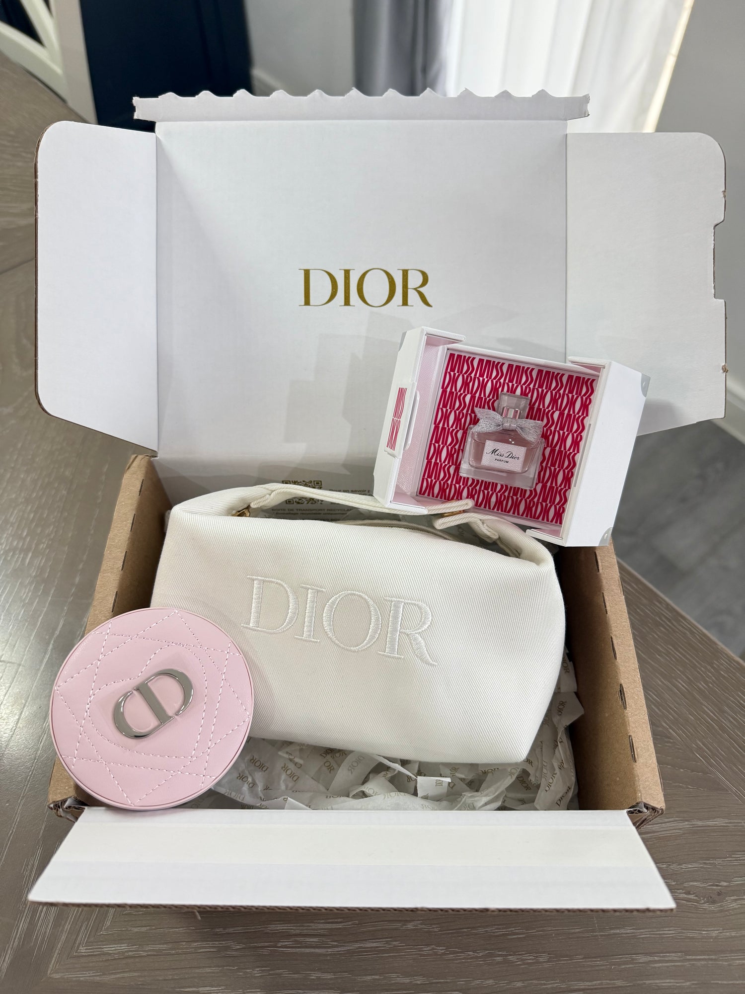 Dior Beauty Gift Set Lunch Pouch Mirror Miss Dior Perfume Collectible
