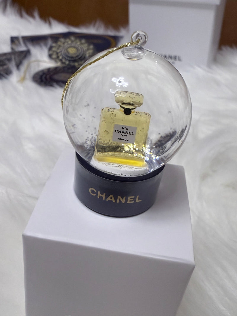 Chanel Beauty 2025 Christmas Mini Snow Globe