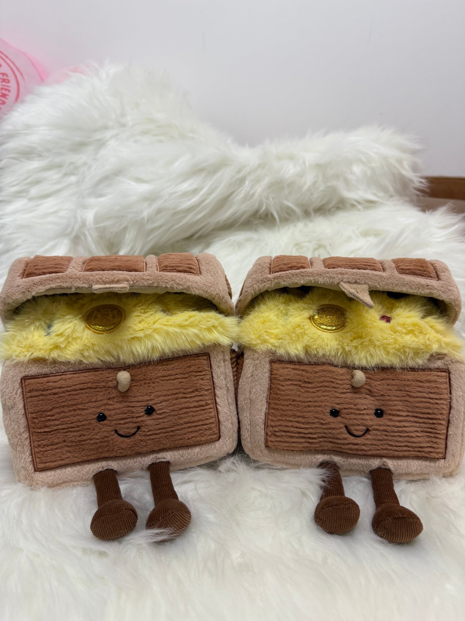 Jellycat Treasure Chest