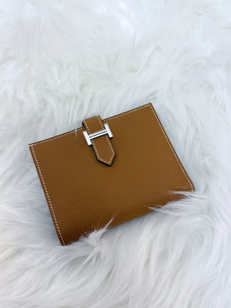 Brand New Hermes Bearn Compact Wallet Gold Platinum Hardware