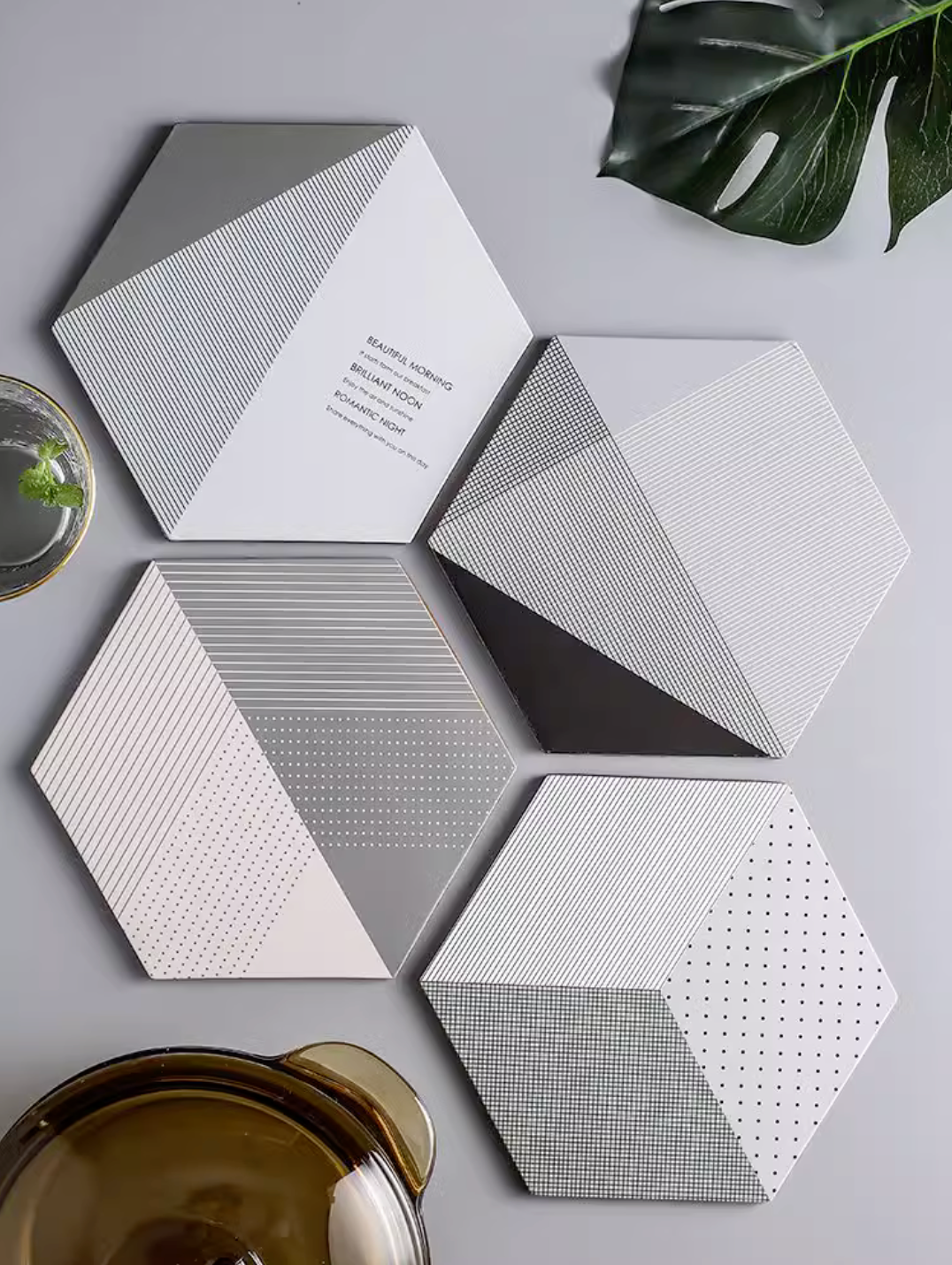 Hexagonal Geometric Minimalist Stylish Heat Resistant Placemat Coaster Set