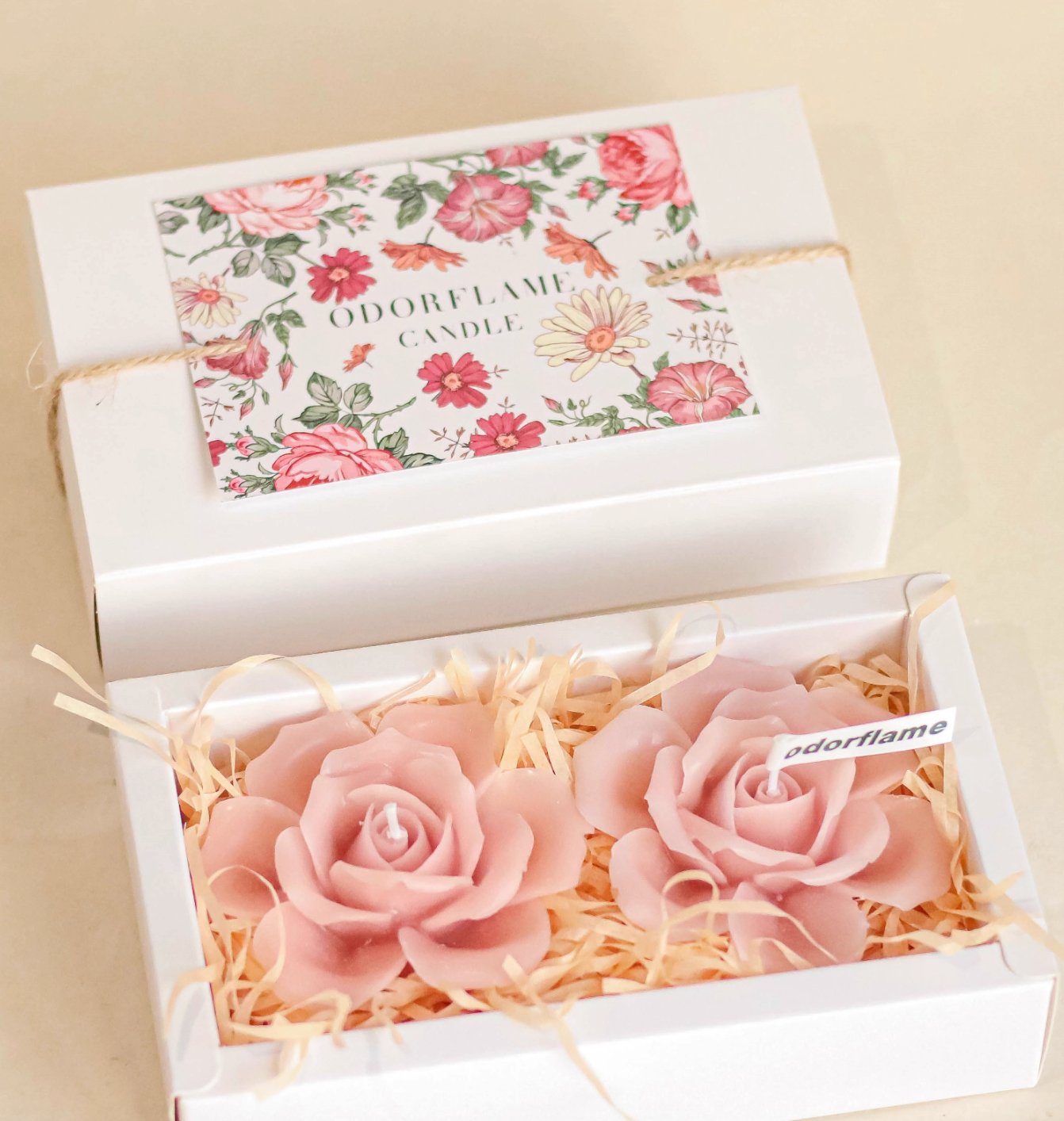 Scented Rose Candle 2 Piece Flowers in Gift Box